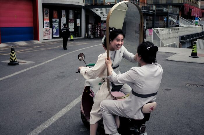 These 100 Street Photos Captured Everyday Life... But Make It Awesome!