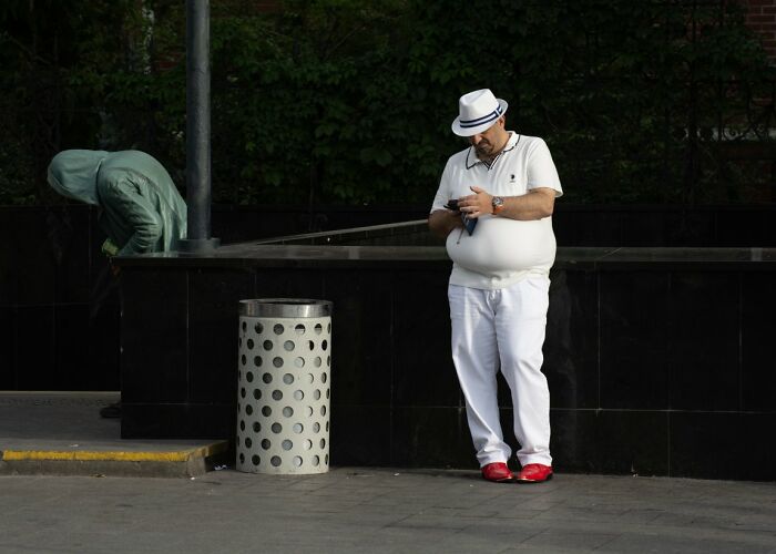 These 100 Street Photos Captured Everyday Life... But Make It Awesome!