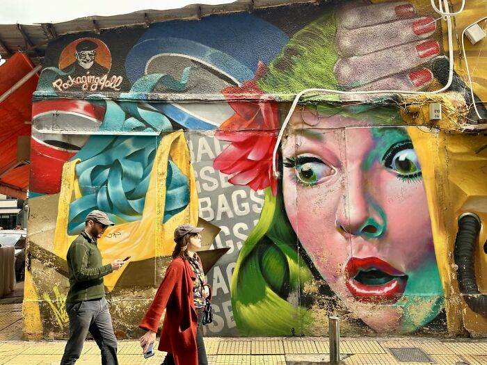 These 100 Street Photos Captured Everyday Life... But Make It Awesome!