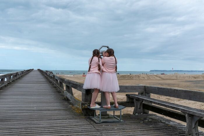 These 100 Street Photos Captured Everyday Life... But Make It Awesome!