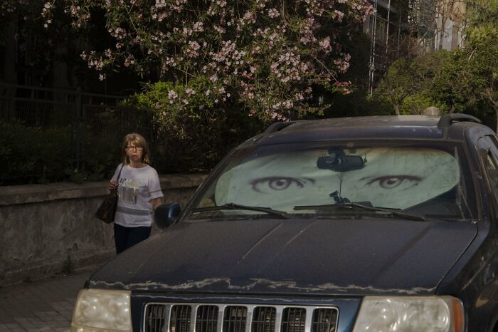 These 100 Street Photos Captured Everyday Life... But Make It Awesome!