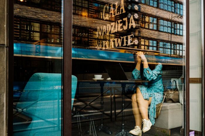 These 100 Street Photos Captured Everyday Life... But Make It Awesome!