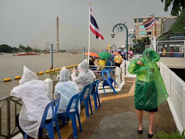 These 100 Street Photos Captured Everyday Life... But Make It Awesome!