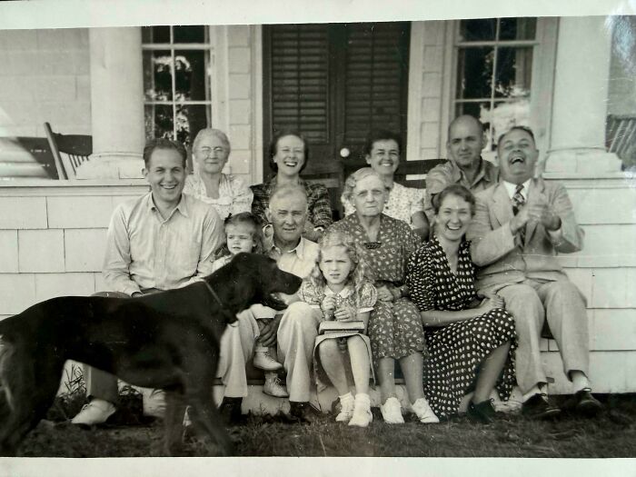 Time Traveling Through 77 Old Photos That Make You Go, "Whoa, People Were Like That?!"