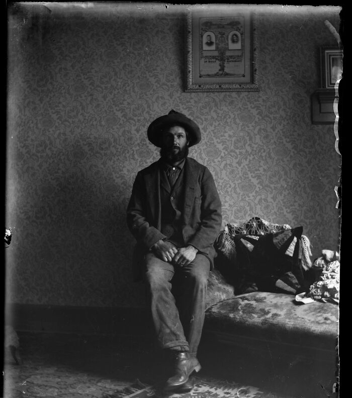 Time Traveling Through 77 Old Photos That Make You Go, "Whoa, People Were Like That?!"