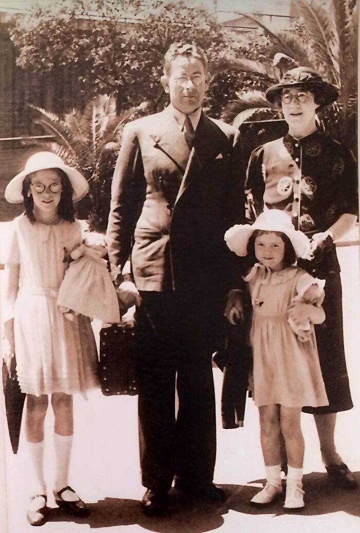 Time Traveling Through 77 Old Photos That Make You Go, "Whoa, People Were Like That?!"