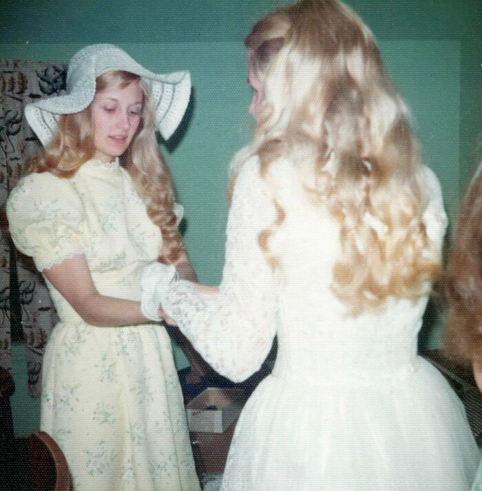 Time Traveling Through 77 Old Photos That Make You Go, "Whoa, People Were Like That?!"