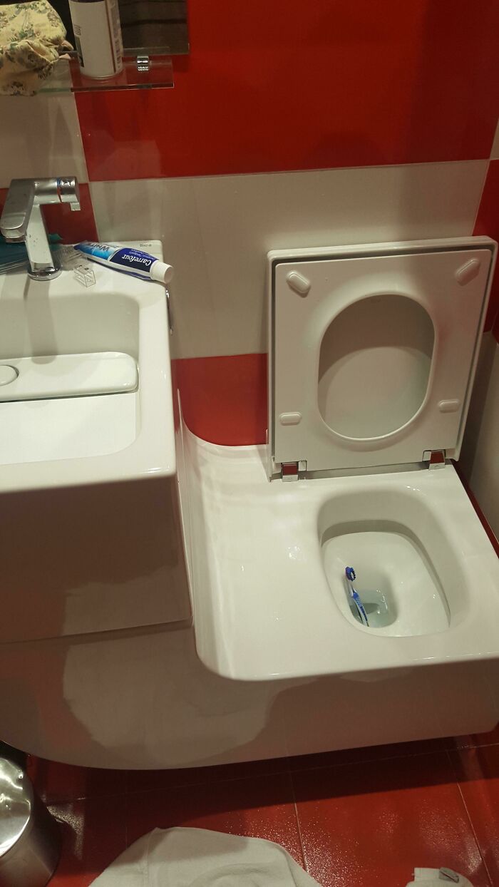 A Sink and Toilet Slide Combo You Didn’t Know You Needed