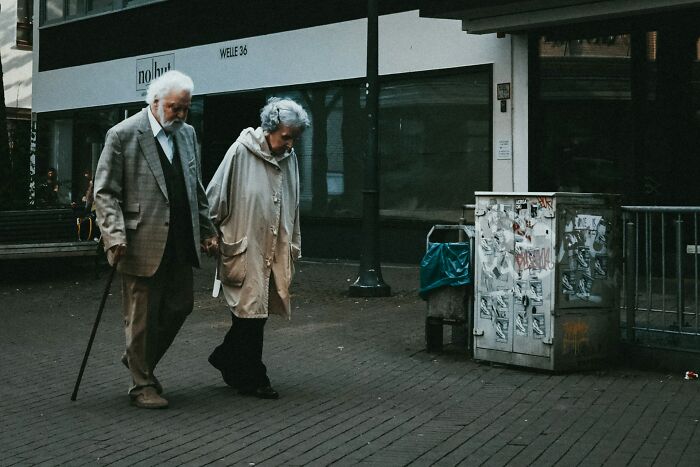 Wait, These 48 Americans Moved to Europe and Spilled the Wildest Culture Shocks