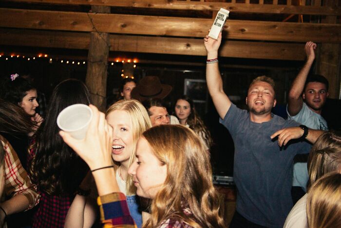 Wait, These 48 Americans Moved to Europe and Spilled the Wildest Culture Shocks