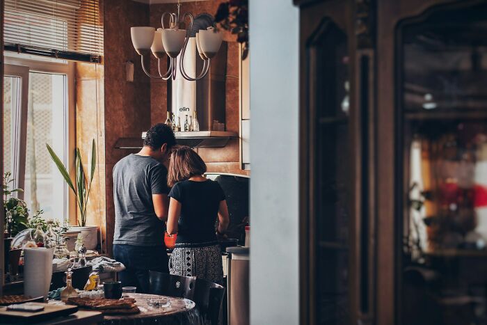 Wait, These 48 Americans Moved to Europe and Spilled the Wildest Culture Shocks
