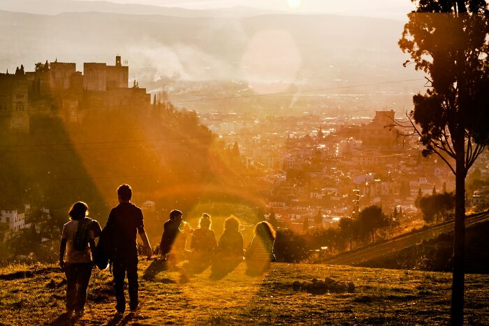 Wait, These 48 Americans Moved to Europe and Spilled the Wildest Culture Shocks