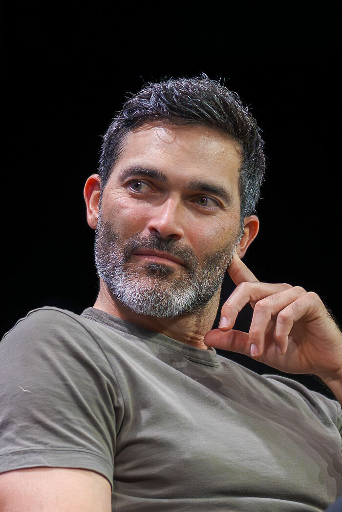 Tyler Hoechlin: From Baseball to Superman at 39