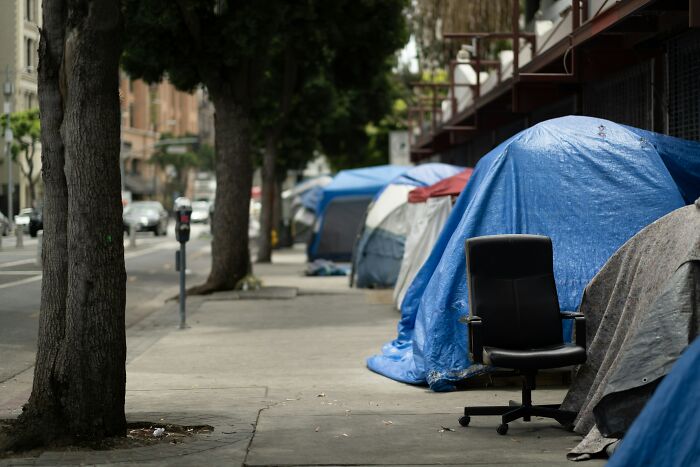 61 Crazy Truths About Homelessness That Might Surprise You