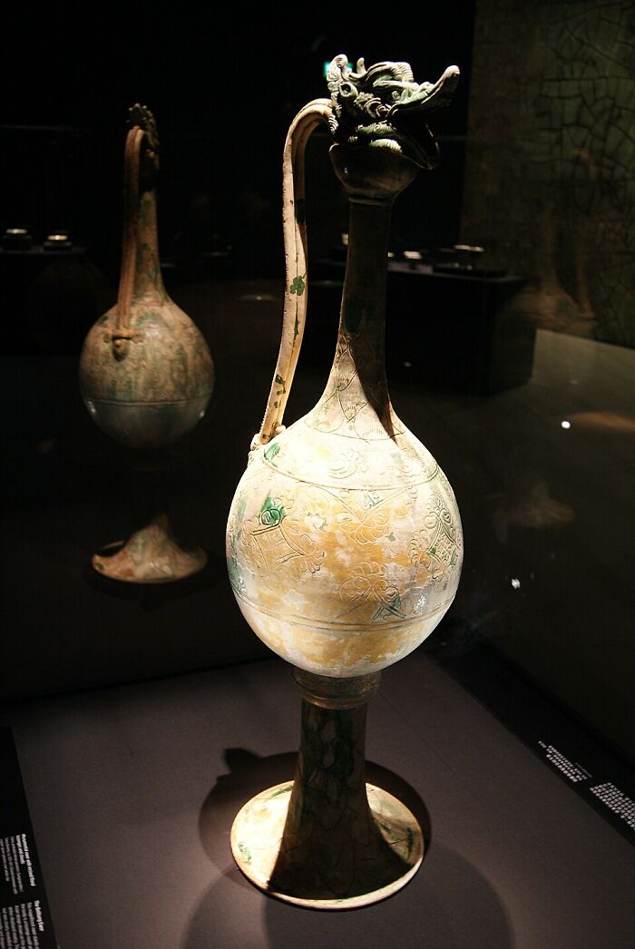The Belitung Dragon-Head Ewer