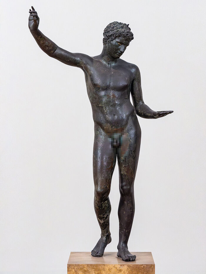 The Marathon Youth: A Bronze Mystery