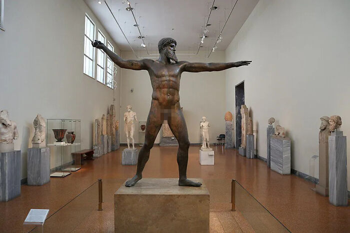 The Artemision Bronze: Zeus or Poseidon?