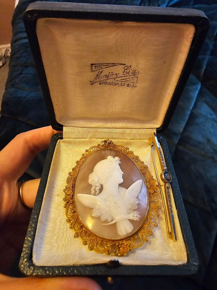 Found a Hidden Antique Mark – UK’s Unexpected Treasure