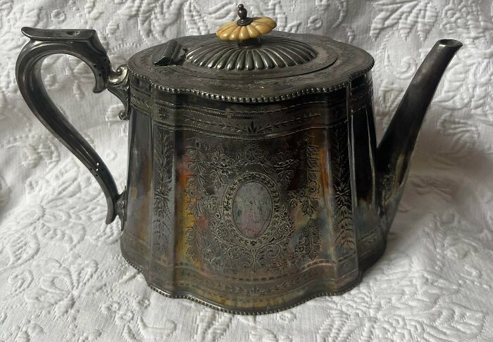 To Polish or Not? A $10 Sheffield Teapot Dilemma – Australia