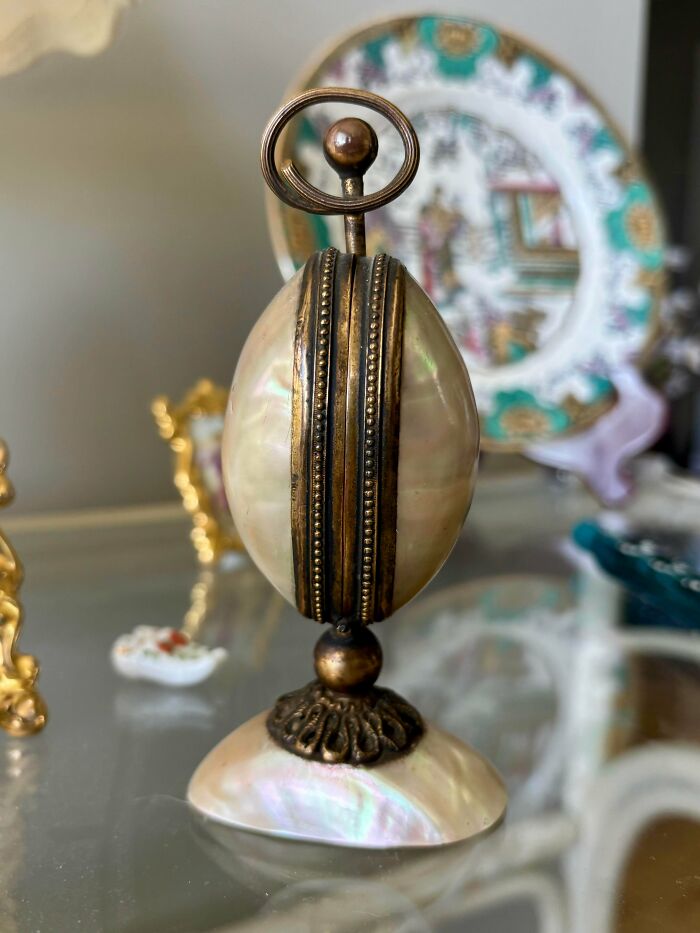 Canada’s Curious Antique – What’s the Story Here?