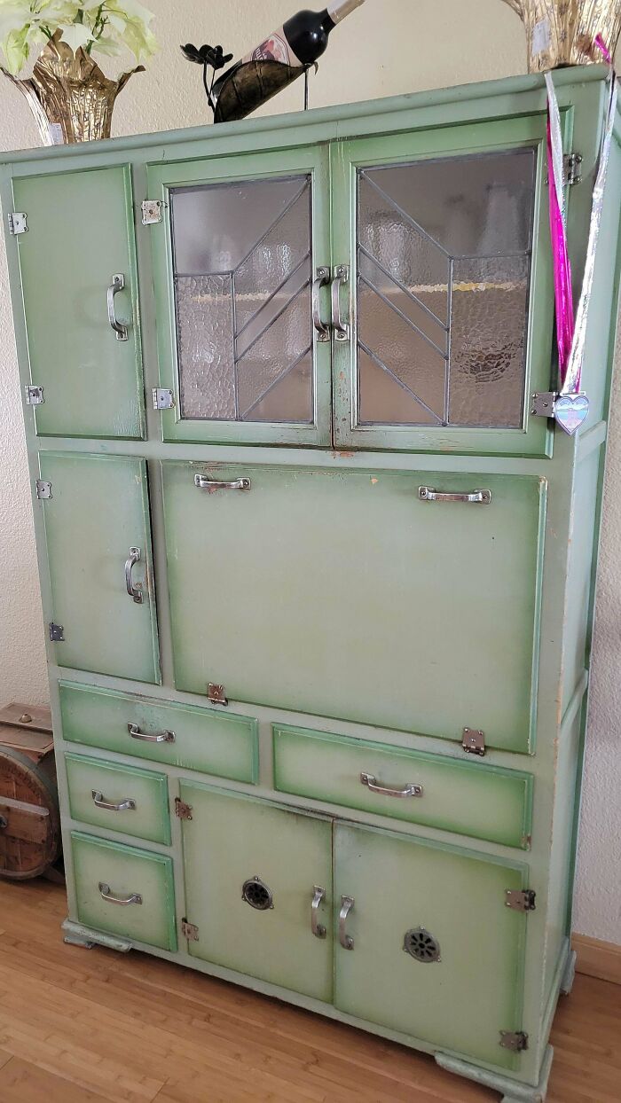 What Is This Weird Antique Piece? USA Puzzle