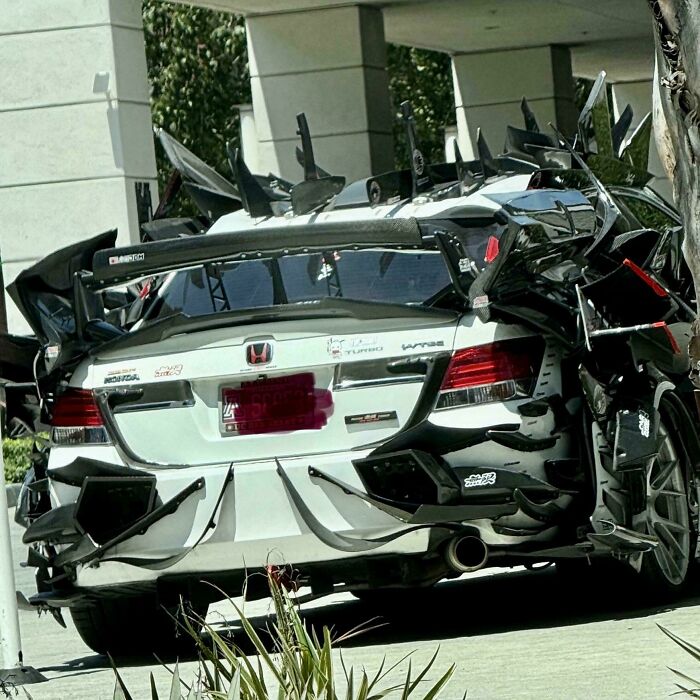 Valet Driver Said No To Parking This Car At A Pasadena Hotel