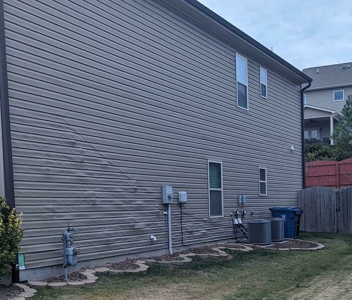 Just Strolling Through The Neighborhood When I Spotted This Weird Siding