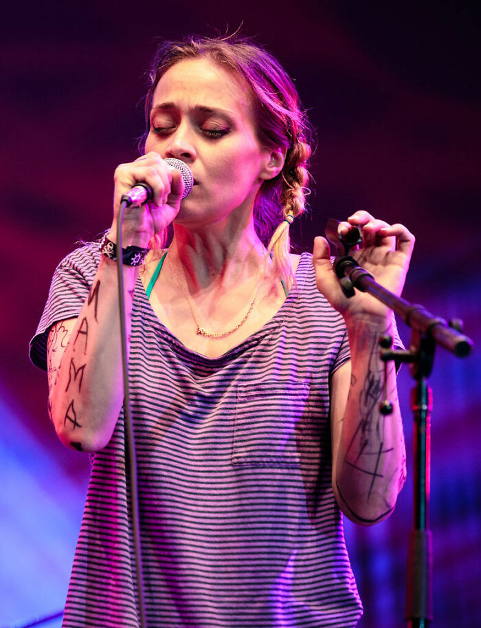 Fiona Apple – Piano Wizard and Lyric Genius, 49
