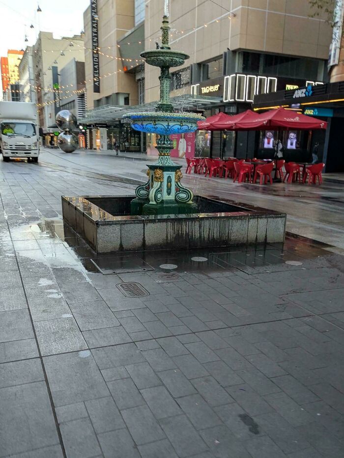 Fountain’s Pool Too Small, Water Goes Rogue