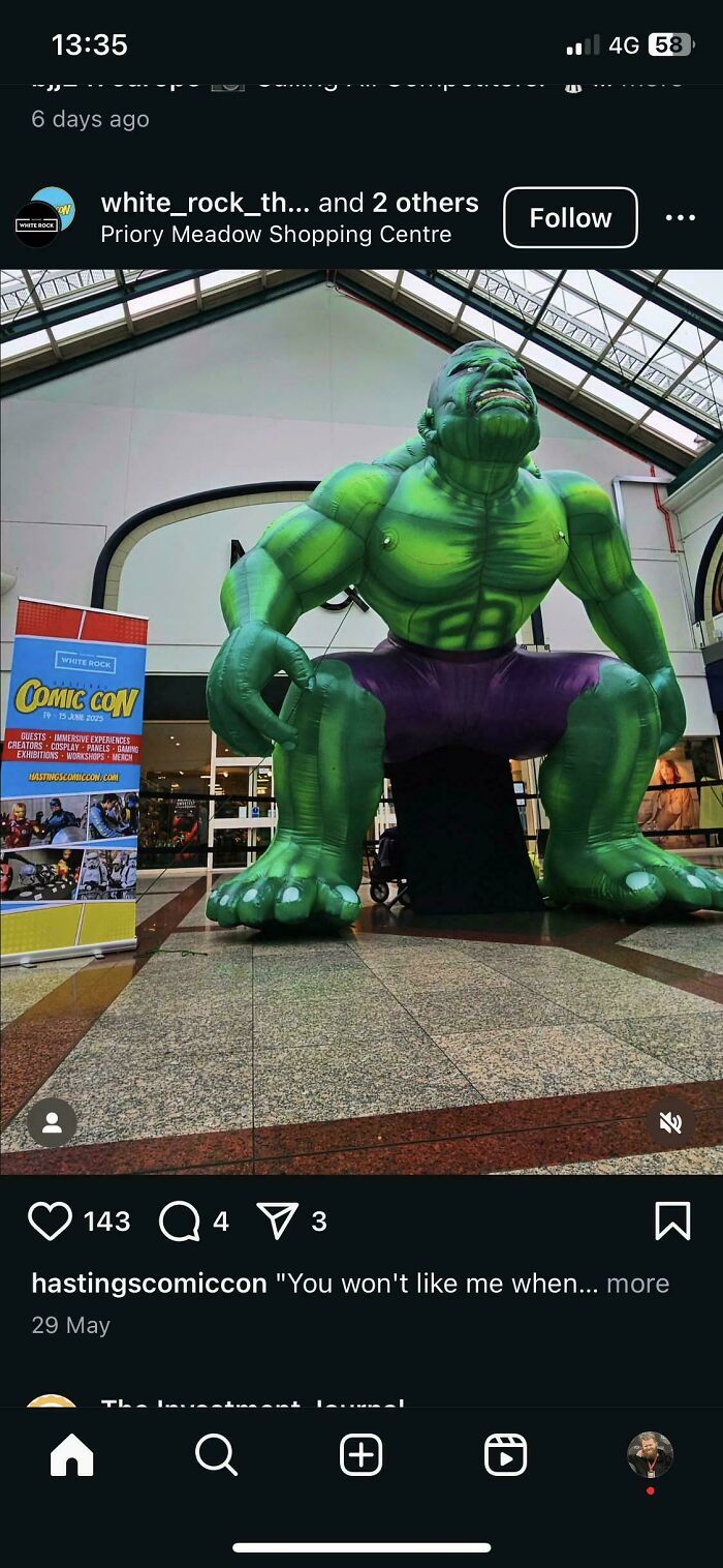 Hulk Looks Uncomfortably Stuck At Local Comic Con
