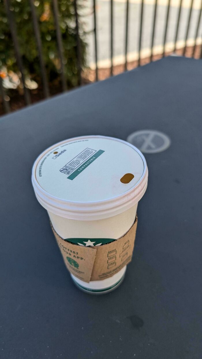 New Starbucks Lids The Baristas Didn’t Love Either