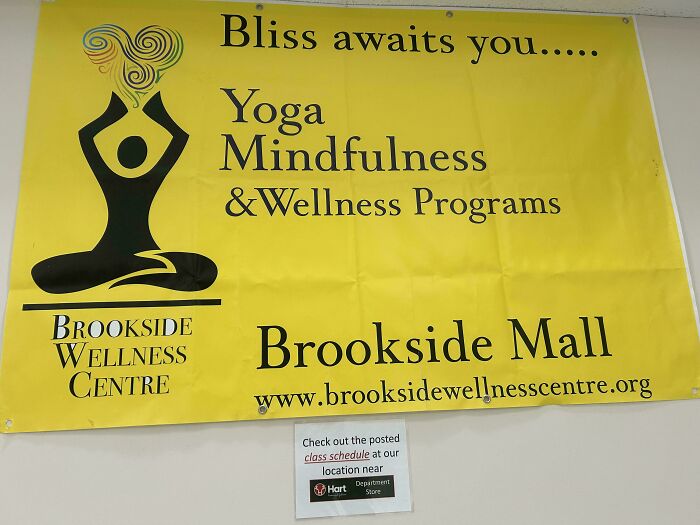 Obvious Use Of Paint Bucket Tool On This Banner