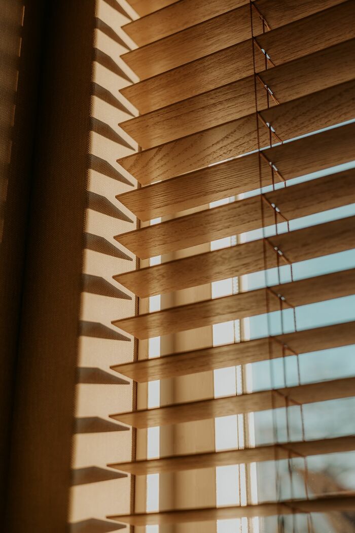 Wait, They Actually Ranked These 40 Genius Safety Tips for Women Living Alone?