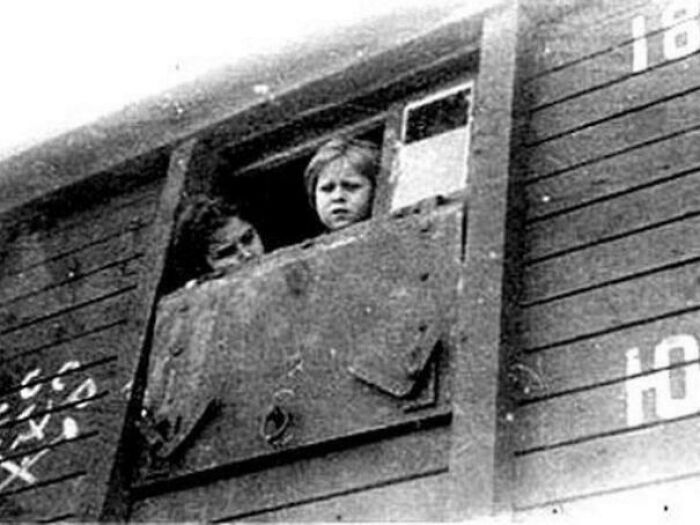 83 Jaw-Dropping Historical Snaps That School Never Told You About