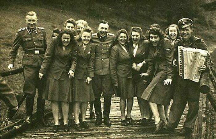 83 Jaw-Dropping Historical Snaps That School Never Told You About
