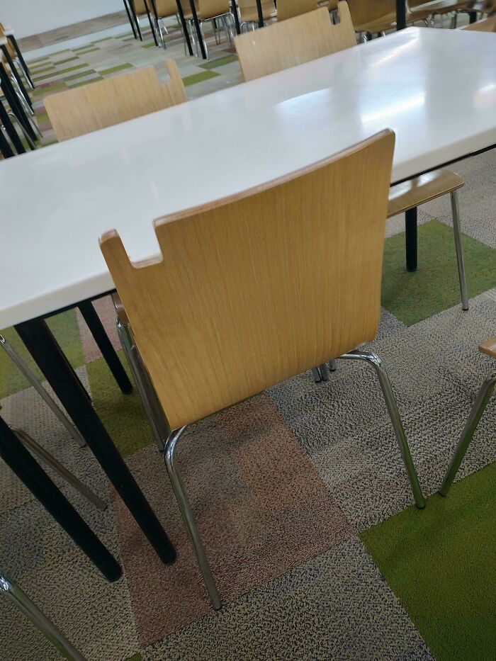 Chair with a Secret: A Handy Notch for Your Bag