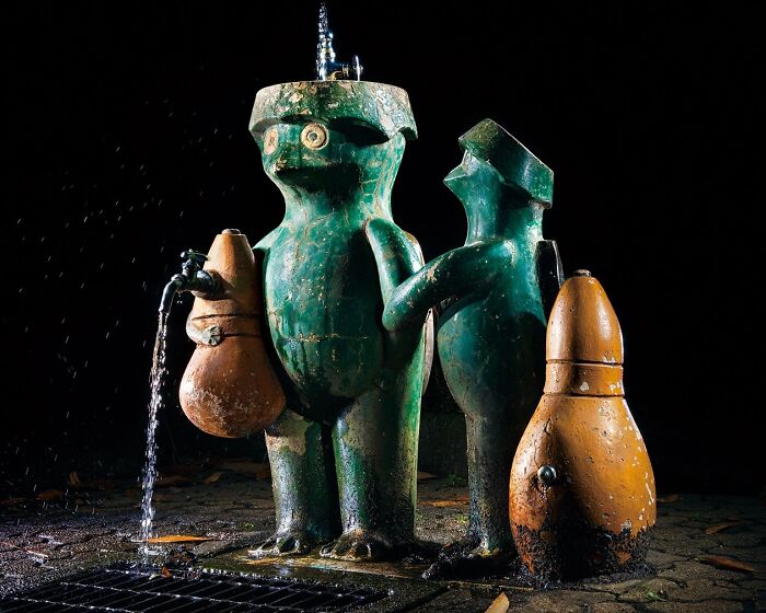 Whoa! Japan’s Playgrounds Turn Into Epic Sculptures at Night (30 Pics)