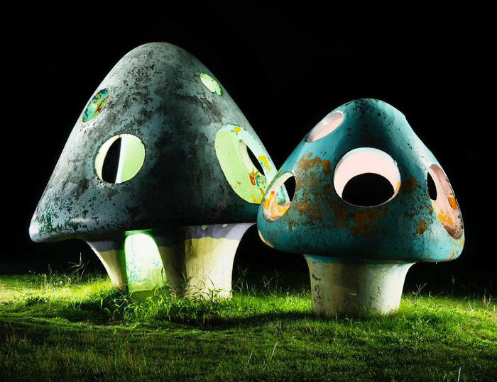 Whoa! Japan’s Playgrounds Turn Into Epic Sculptures at Night (30 Pics)