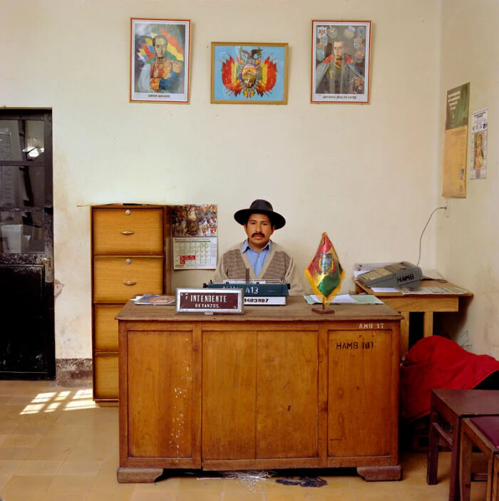 Rodolfo Villca Flores’ Bolivian Supervisor Hangout, 2005