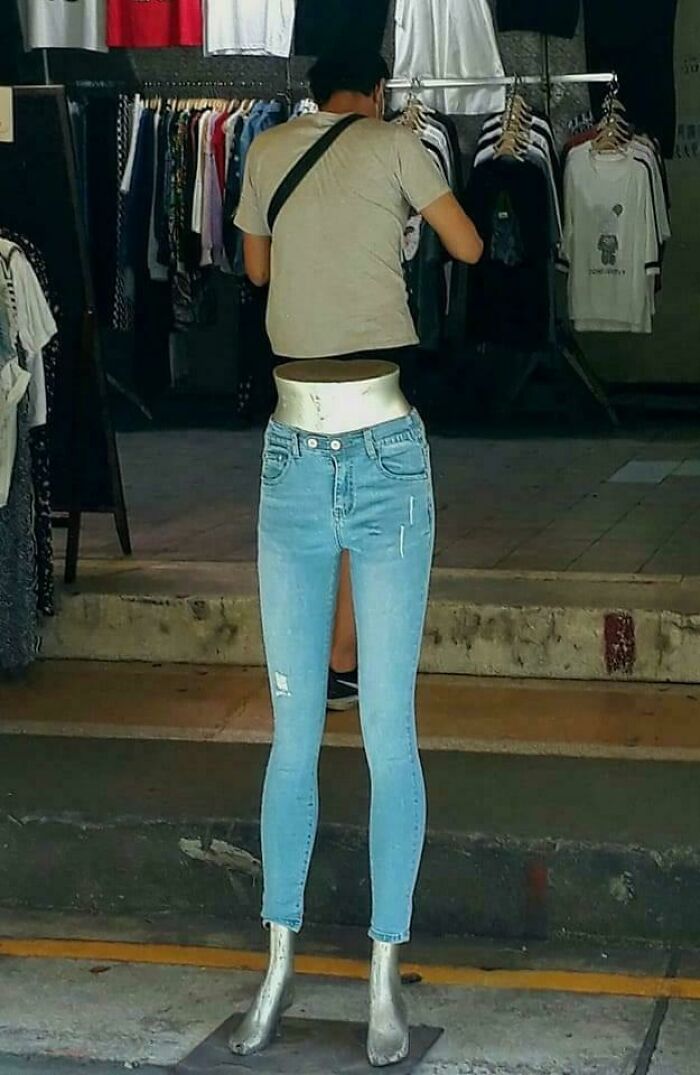 The 118 Most Baffling Pics That’ll Have You Saying, Wait… What?!