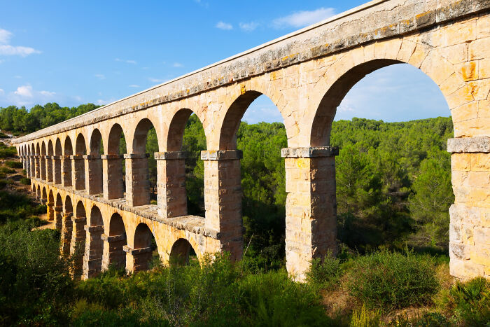 Whoa, These 70 ‘Historical Facts’ Are Total Fibs!