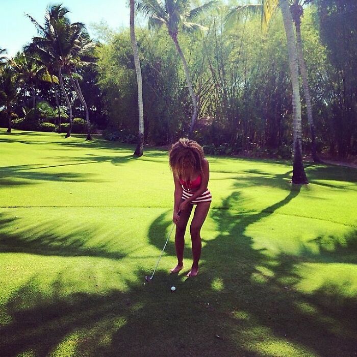 Beyoncé’s Photoshop Skills are Out of This World (and a Bit Weird)