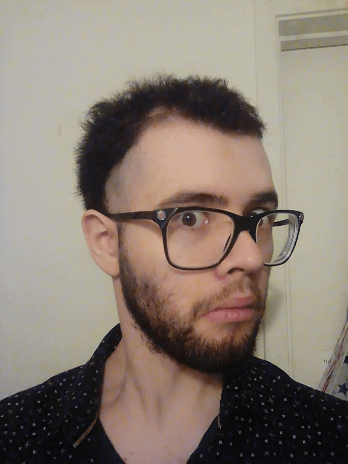 Friend Got His Haircut from Mom—Brave or Betrayed?