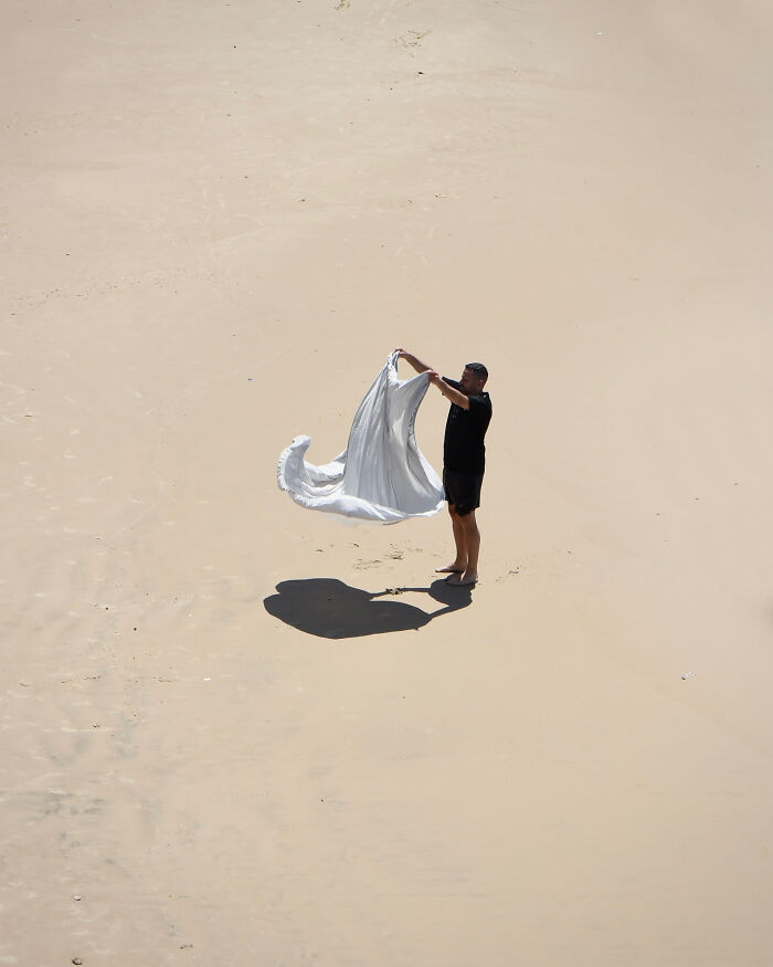 30 Photos That Prove Less Is More—and This Photographer Nailed It