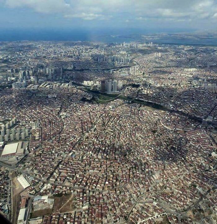 Wait, They Actually Took Photos Of These Wild City Scenes?!