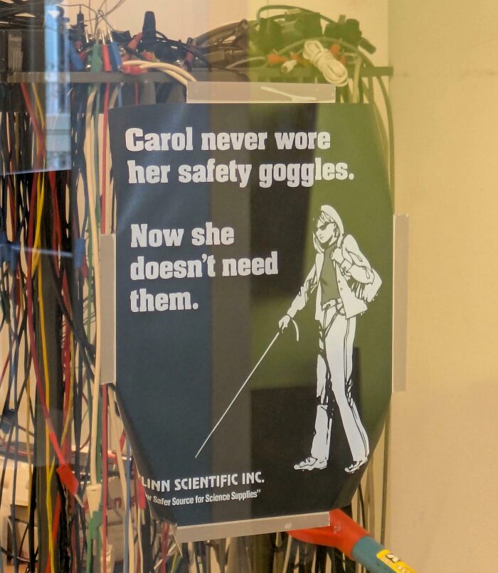 Wait, They Actually Made These Signs? 89 Hilariously Random Signs That'll Make You Do A Double Take