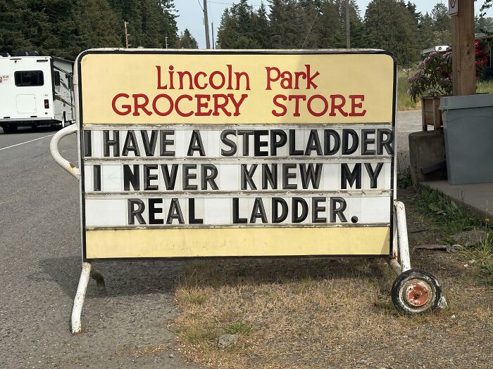 Wait, They Actually Made These Signs? 89 Hilariously Random Signs That'll Make You Do A Double Take