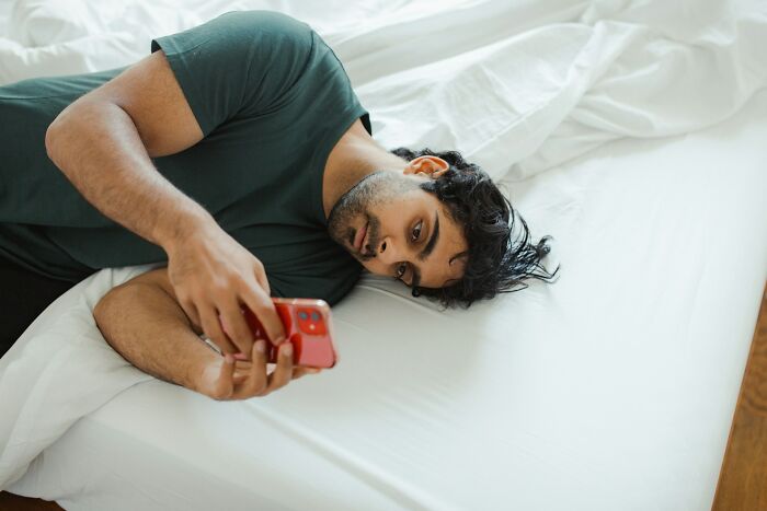 The Weirdest Little Things Guys Did That Made Women Go 'Ew, Nope!'