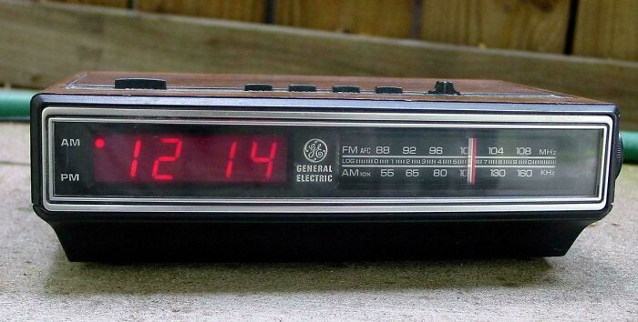 When Clock Radios Had Displays Bright Enough to Light Up a Galaxy