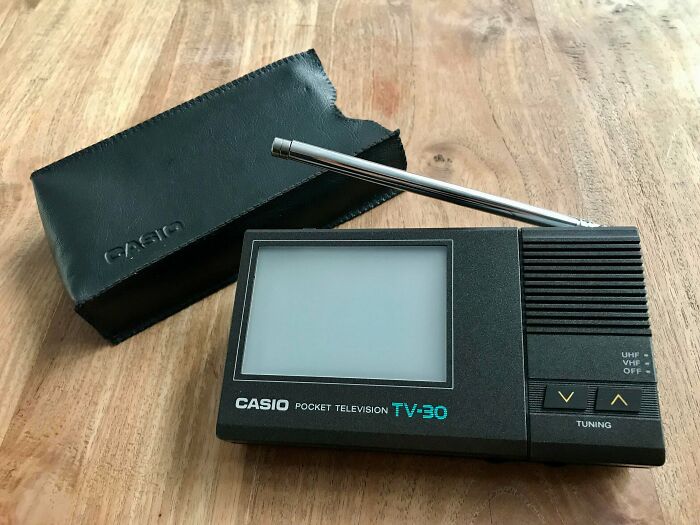Wait Till You See These Wild Tech Gadgets From the 80s!